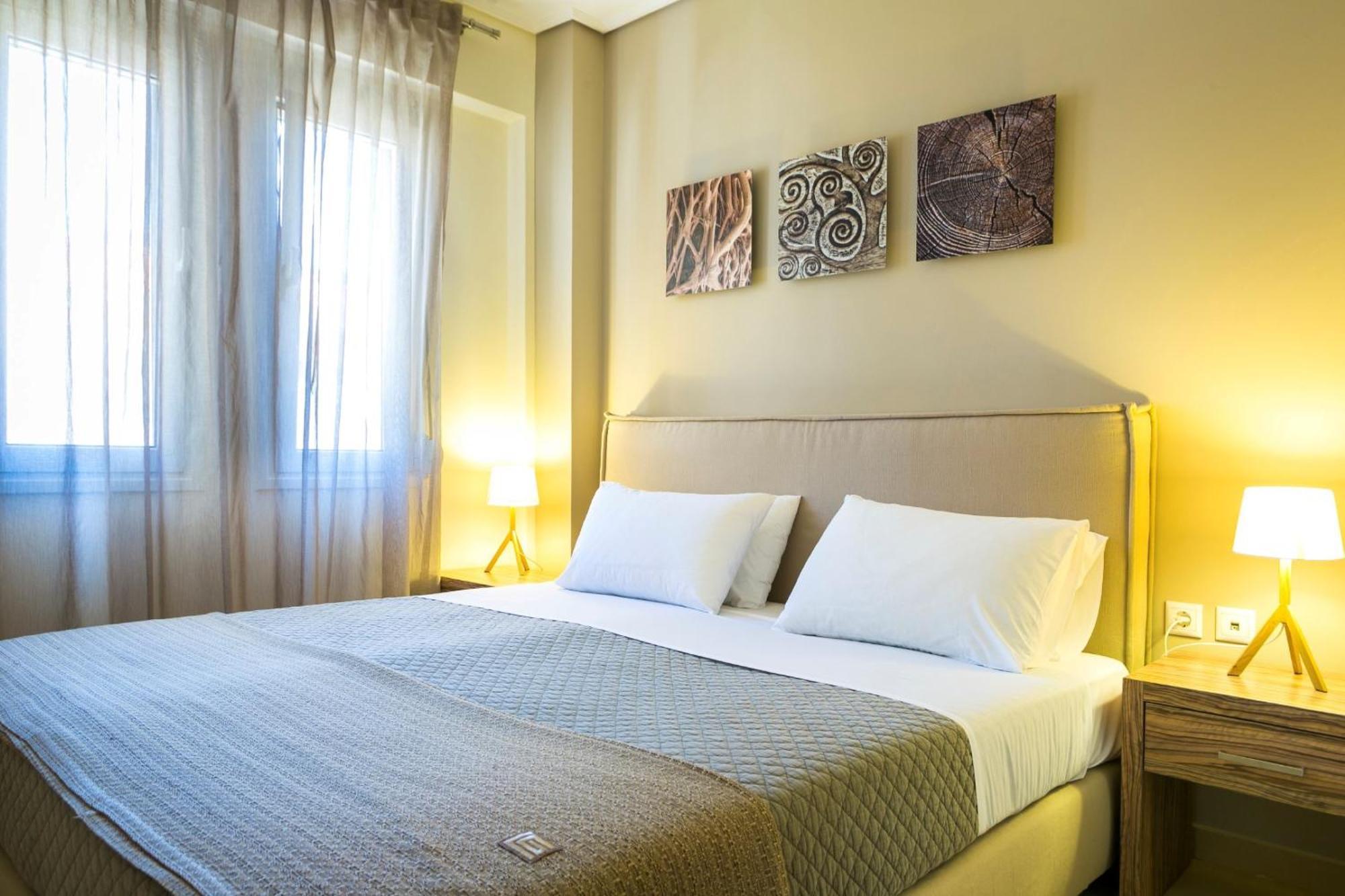 Meliti Waterfront Suites Каравомилос Екстер'єр фото